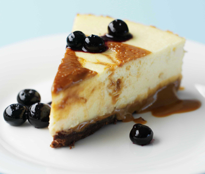 Baked toffee cheesecake