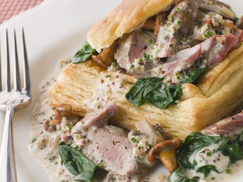 Ham, mushroom and spinach vol-au-vents
