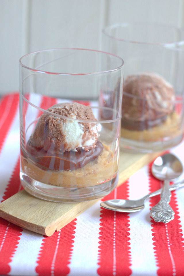 Peanut butter ice cream cups