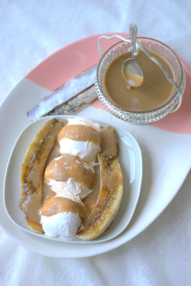 Salted caramel banana split