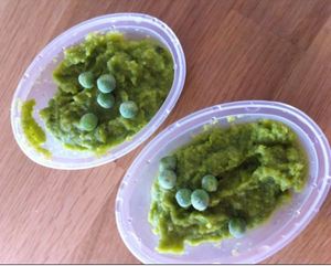 Brussels sprout and pea purée