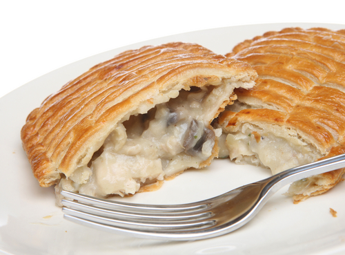 Creamy chicken and mushroom pie