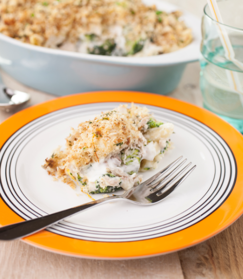 Lemon chicken and broccoli pasta bake