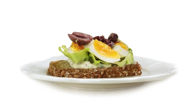 Egg, Mustard Mayonnaise &amp; Olive with Brennans Wholewheat Brown Bread
