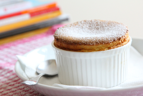 Sponge cake in a mug