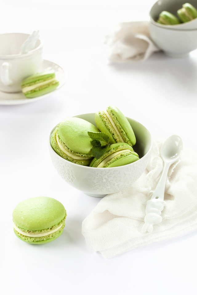 Mint macarons