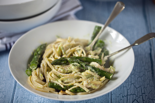 Asparagus cream pasta