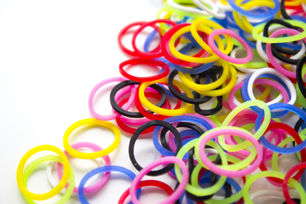Doctor warns parents about dangers of loom bands