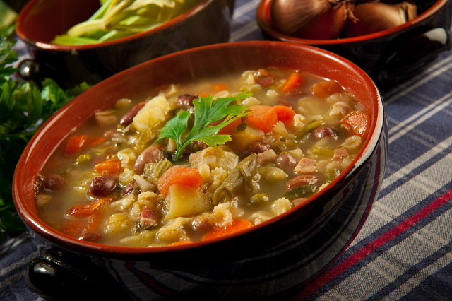 Winter vegetable stew with mixed beans and chickpeas