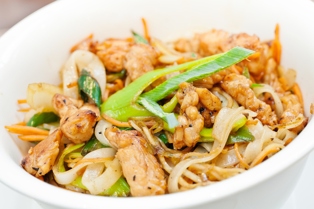 Chicken pasta with honey mustard dressing