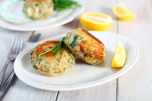 Smoked haddock with spinach, potato cakes