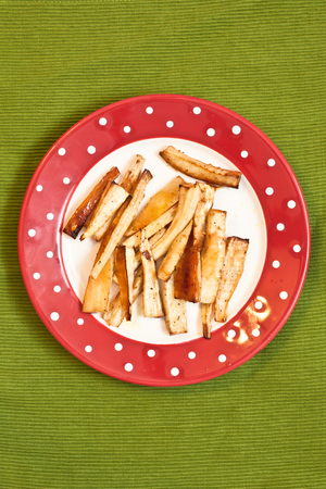 Parmesan and parsnip crisps with garlic