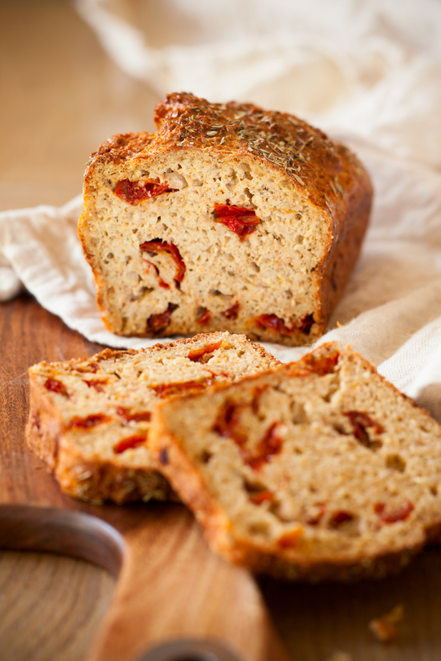 Sundried tomato loaf