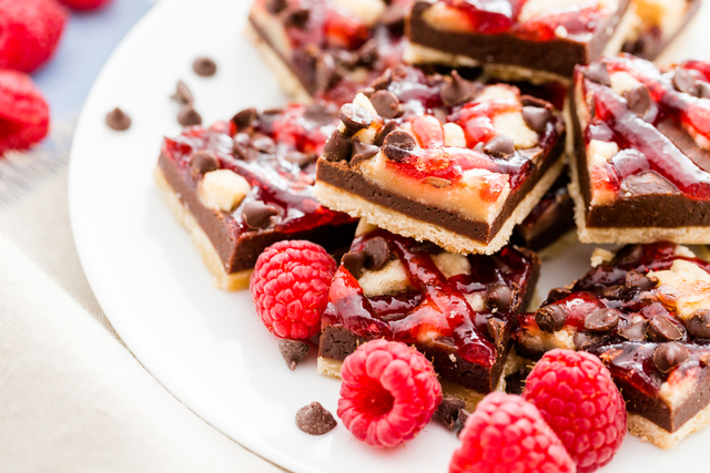 Berry and white chocolate tray