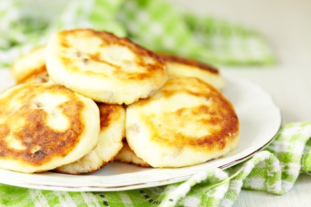 Cheesy pancakes with sweetcorn 