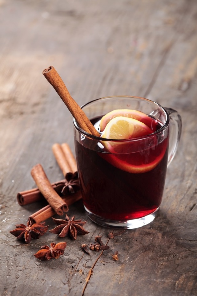 Traditional spiced mulled wine