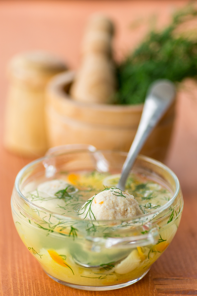 Hoisin broth with oriental pork balls 