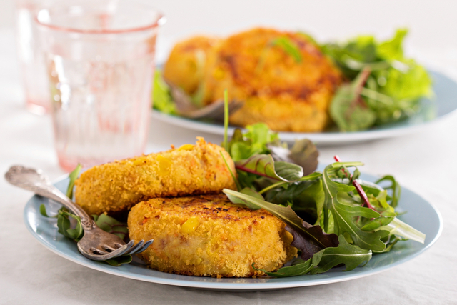 Tuna and sweetcorn cakes