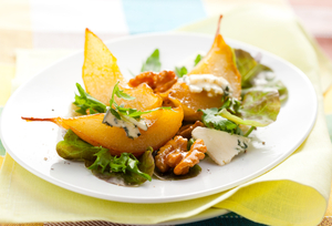 Pear, walnut and blue cheese salad