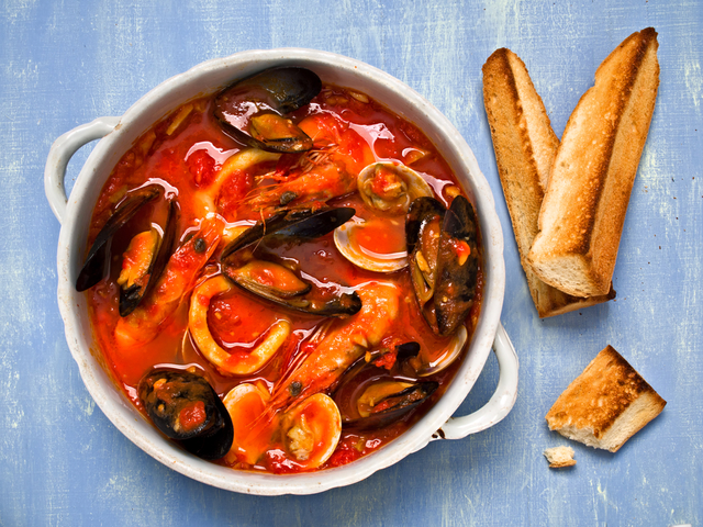 Spicy seafood stew 