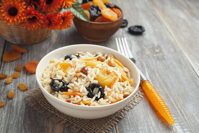 Fruit and vegetable rice salad