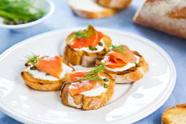 Smoked salmon canapés 