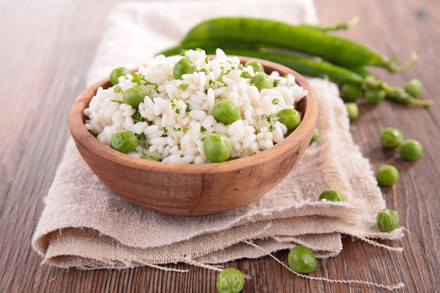 Garden pea risotto with bacon