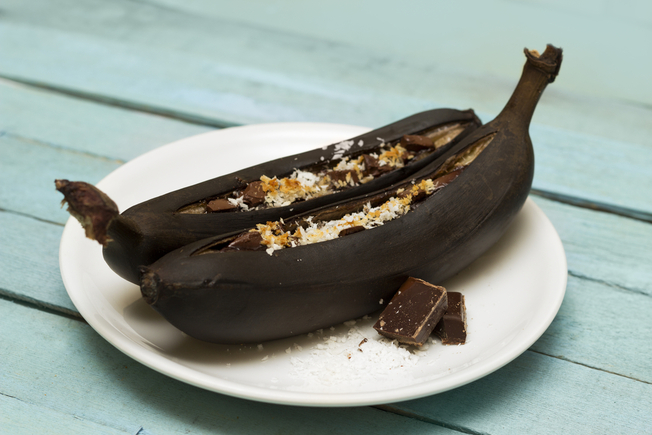 Baked bananas with chocolate