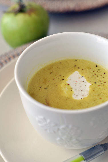 Lentil, apple and parsnip soup