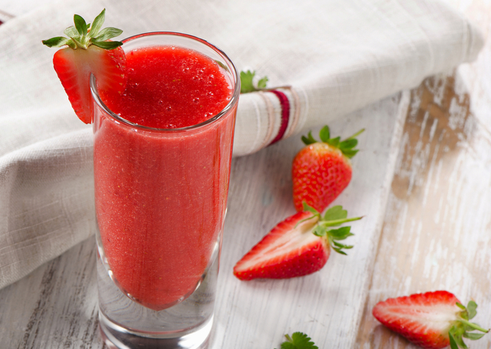 Strawberry burst smoothie | MummyPages.ie