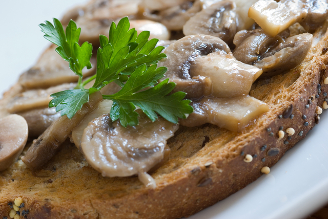 Mushrooms with wholegrain mustard on toast