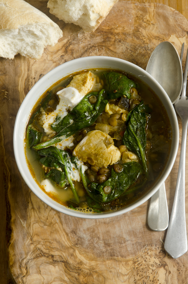 Spinach and lentil curry 