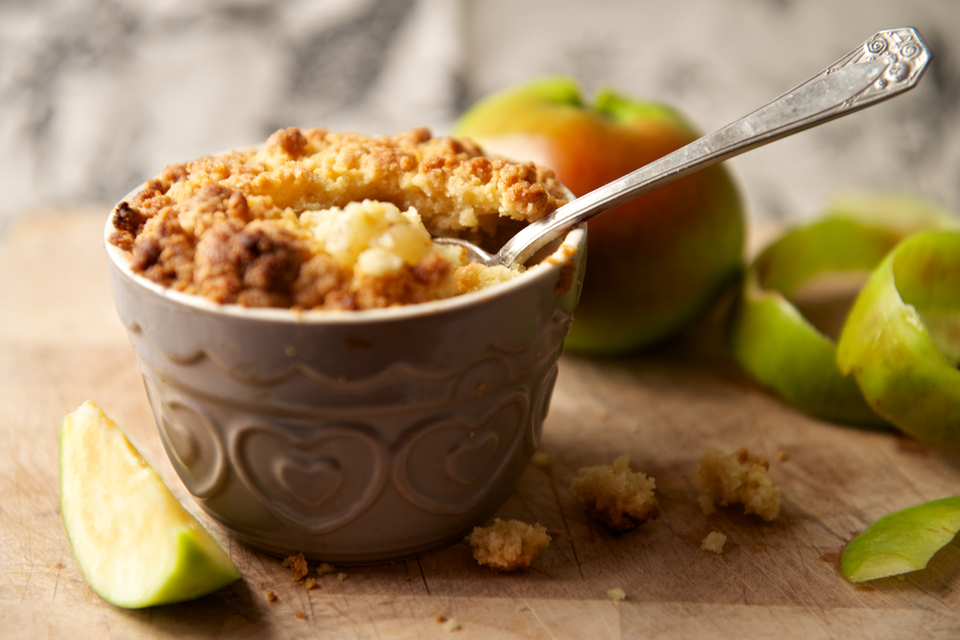 Budget Friendly Apple Crumble | MummyPages.ie