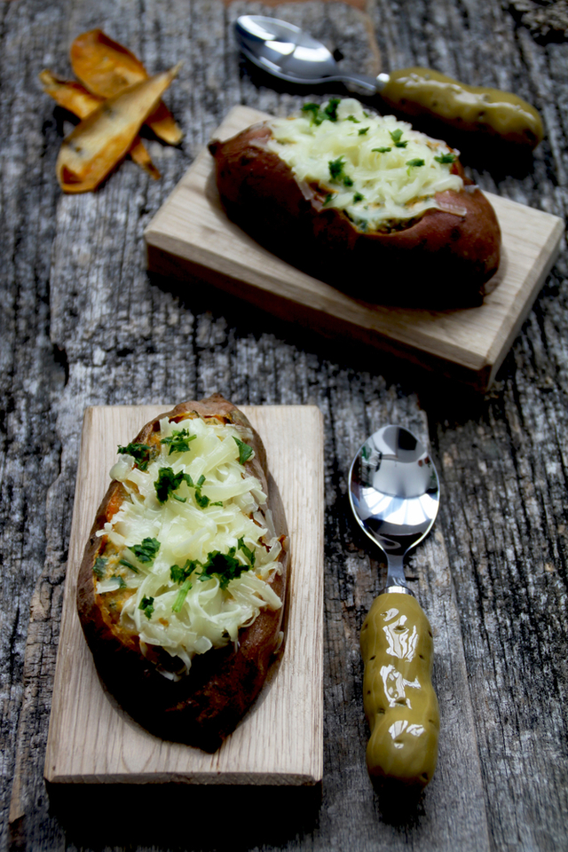 Baked sweet potatoes with black beans and cheese