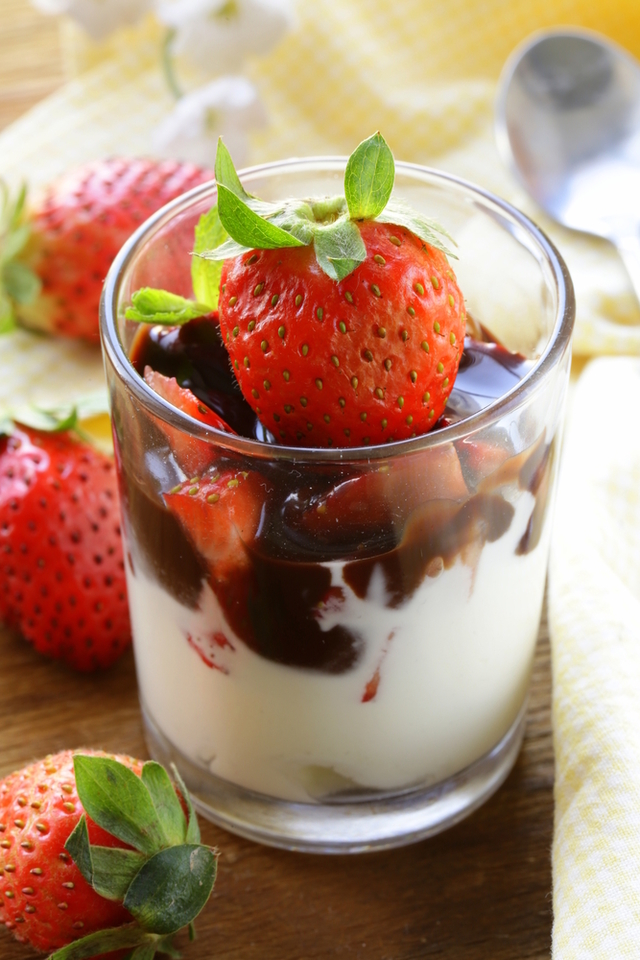 Guilt free fruit sundaes 