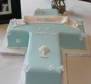 15 Communion cakes that look too good to eat