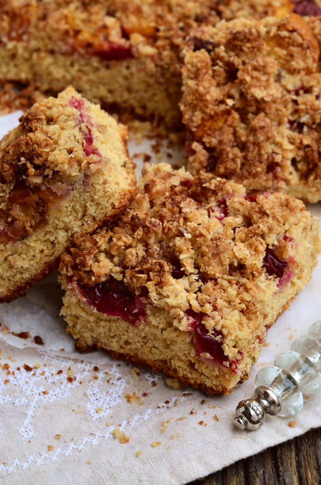 Plum crumb