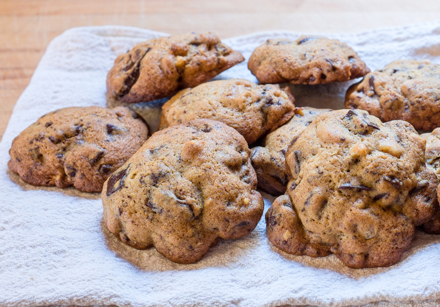 Chunky chocolate cookies