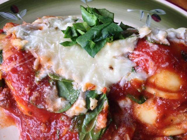 Cheese and spinach ravioli 