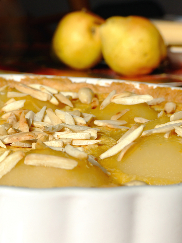 Pear and almond cream tartlets