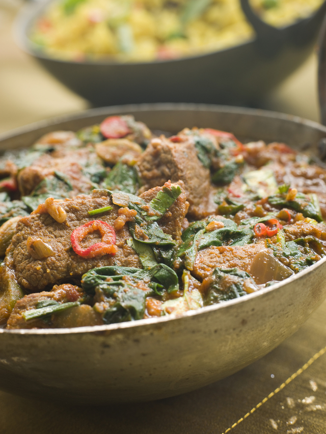 Lamb and spinach curry 