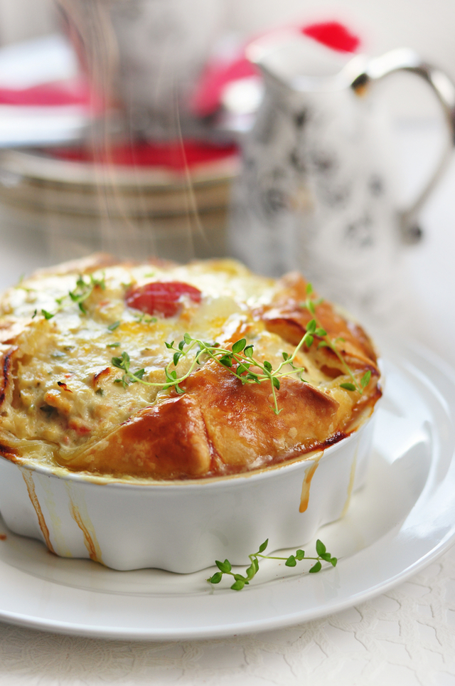 Chicken with vegetable tarts 