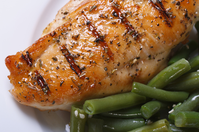 Garlic chicken with green beans