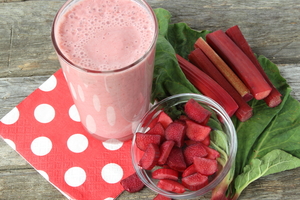 Rhubarb and strawberry smoothie