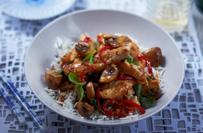 Thai chicken and basil sizzle recipe