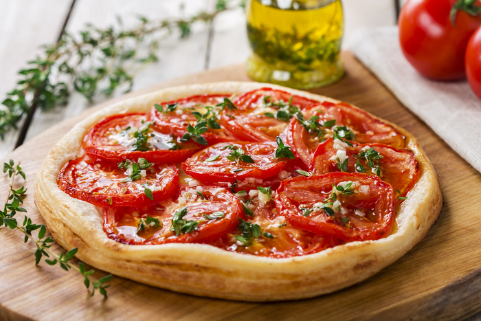 Tomato &amp; thyme tarts