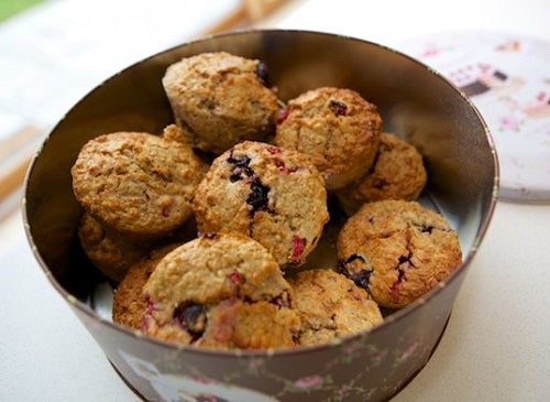 Banana and Berry Muffins