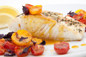 Panfried halibut with cherry tomatoes