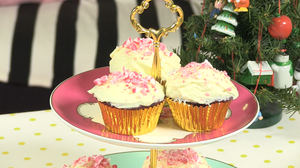 Christmas Red Velvet Cupcakes