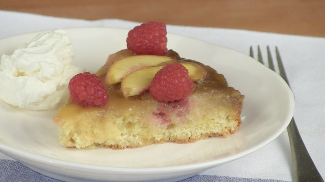 Upside-down peach and raspberry cake